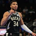 连续3年场均30+有多难？NBA仅8人做到，2人连续7年场均30+