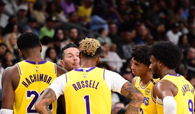 1728120846590046216.jpg gettyimages-2175906800-2048x2048.jpg